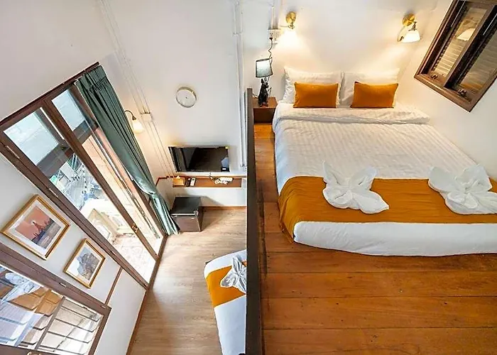 Arun Sa Wad 103 Nana Hotel 3*