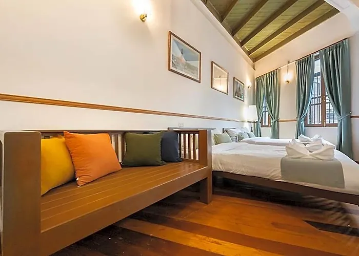 Arun Sa Wad 103 Nana Hotel